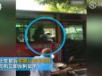 Буйна китаянка побила водія прямо через вікно автобуса (відео)