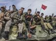 Російські військові забирають зброю та гроші у терористів на Донбасі